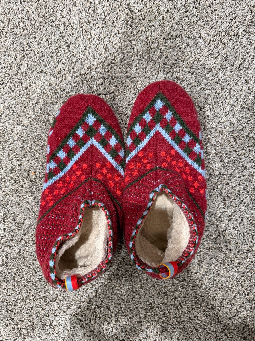 Bombas Red Knit Slip-On Cozy Lined Slippers with Multi-Color Pattern